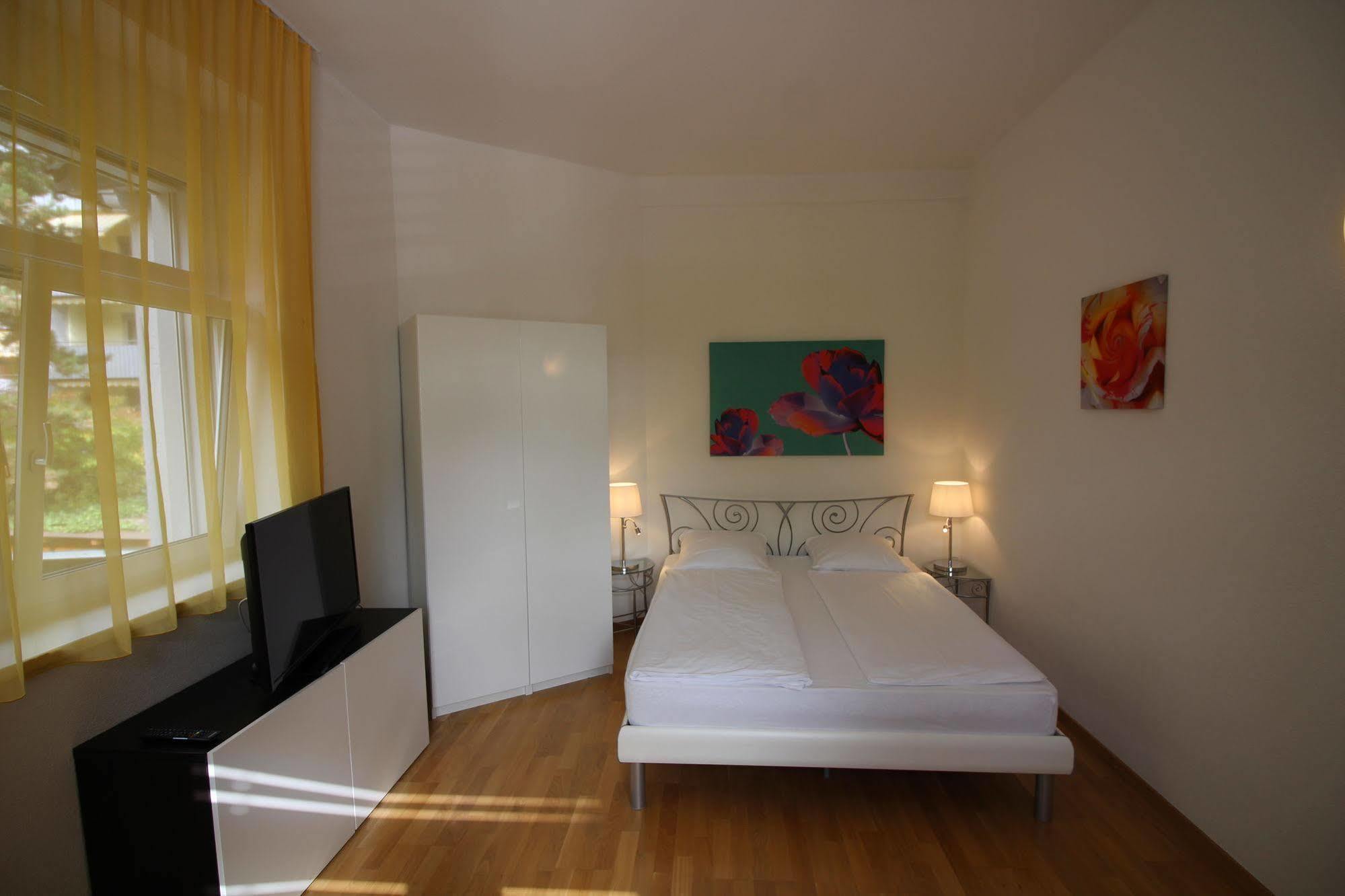 Swiss Star Oerlikon Inn Zurich Exterior photo